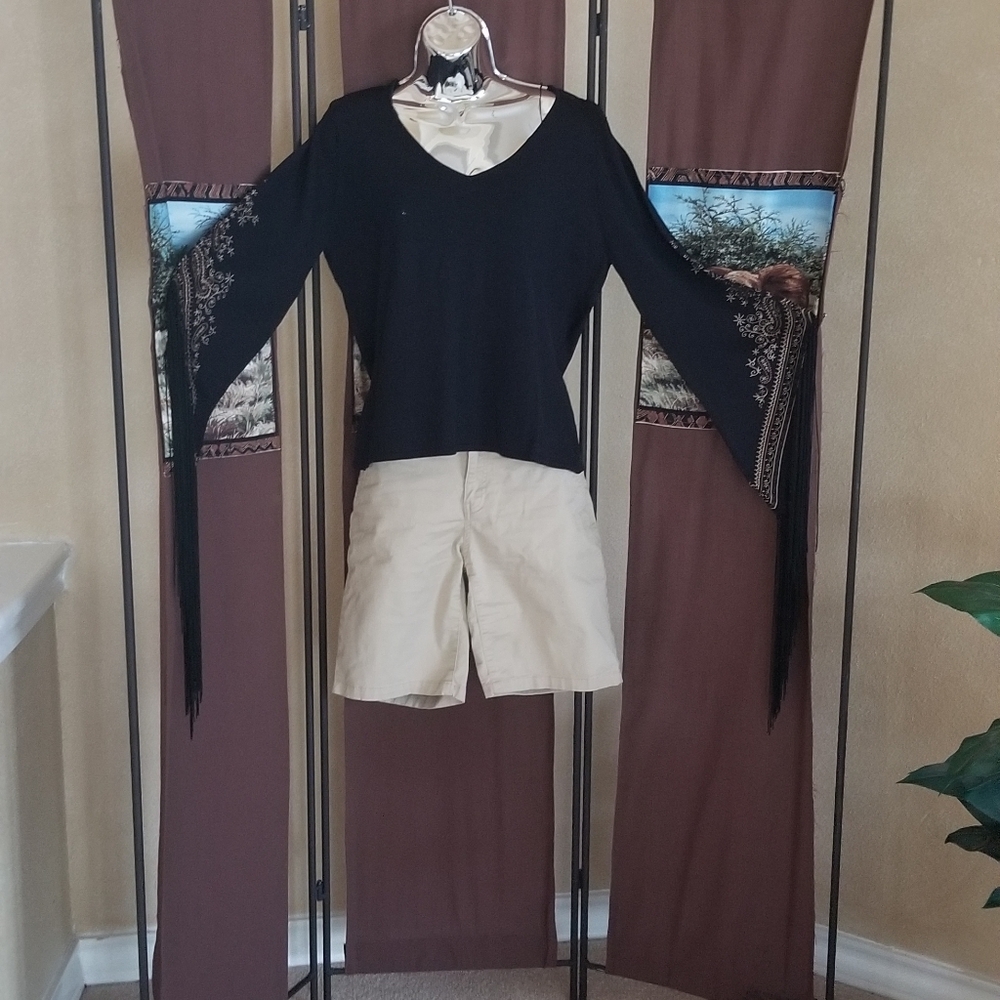 Womens Papell Studio top,